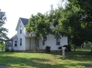 6143 Chautauqua Rd, Murphysboro, IL 62966