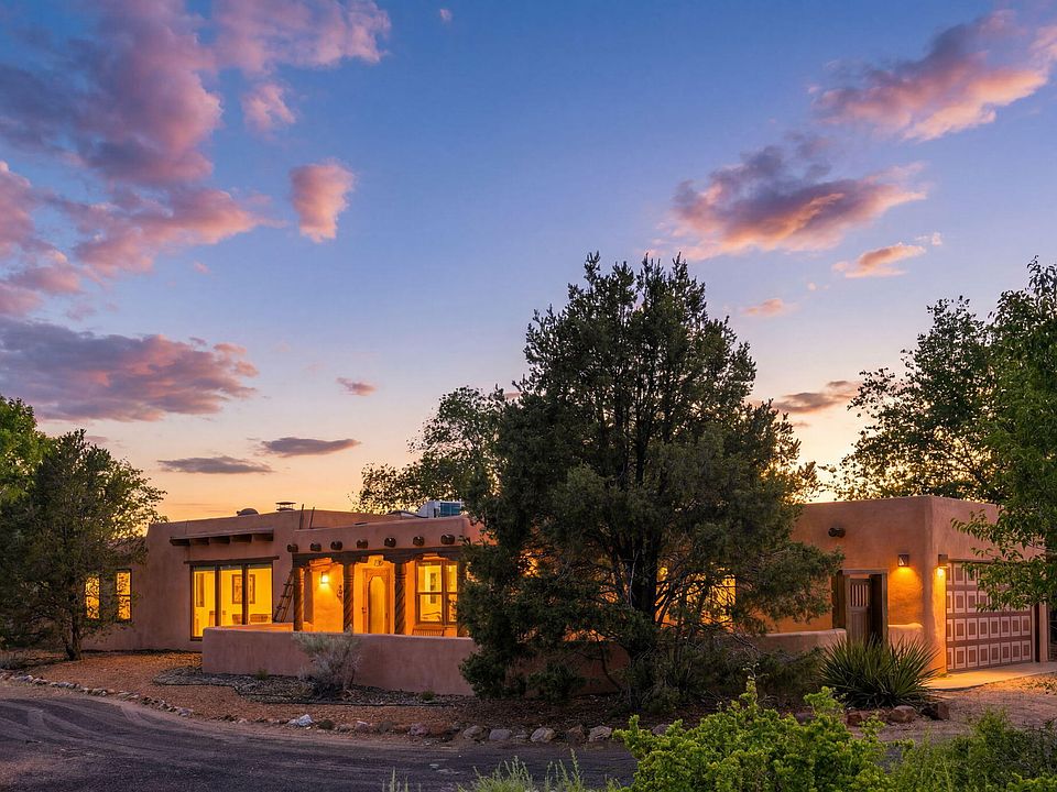 1st image of 236 Sagebrush Dr