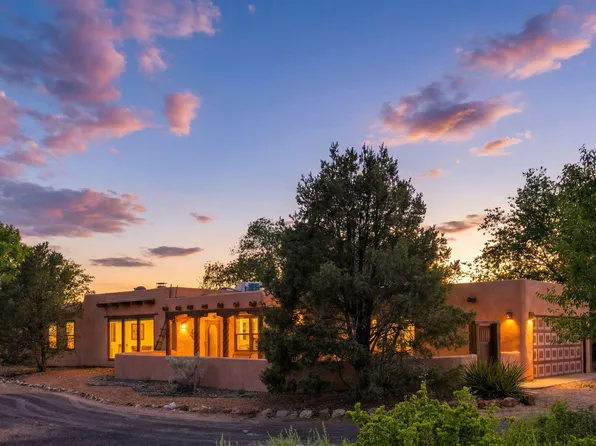 236 Sagebrush Dr, Corrales, NM 87048