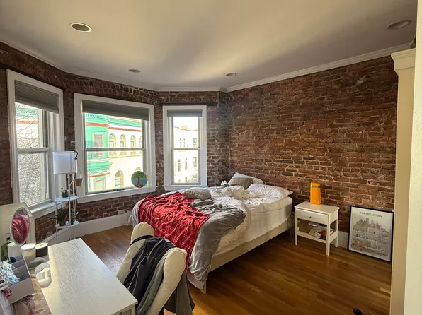 65 Hemenway St #23, Boston, MA 02115