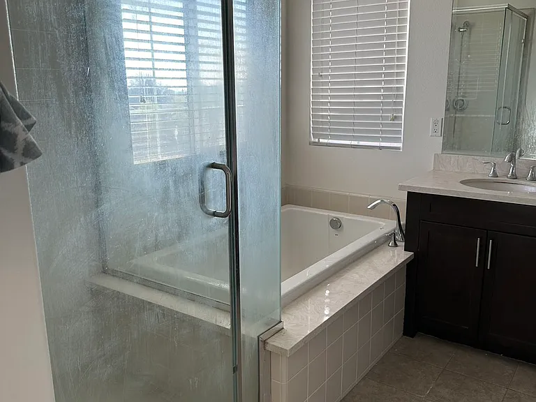 732 Huron Dr — Photo 8
