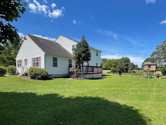 2nd image of 22078 Indian Bridge Rd