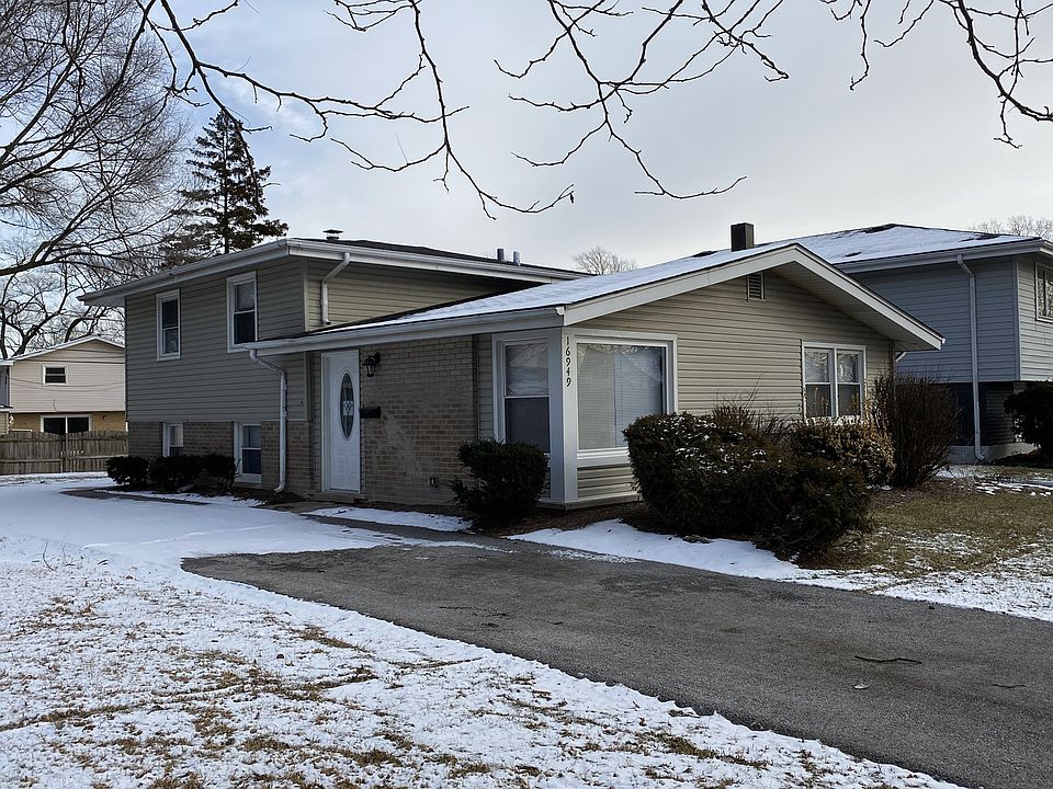 1st image of 16949 Old Elm Dr