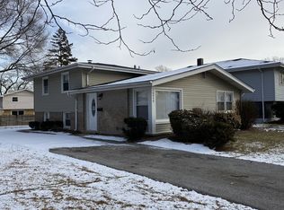 16949 Old Elm Dr, Country Club Hills, IL