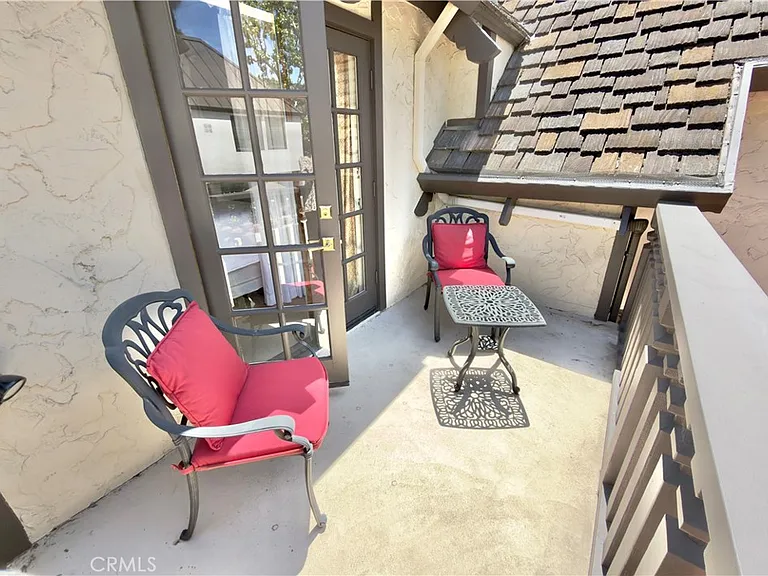 327 Aster St — Photo 32