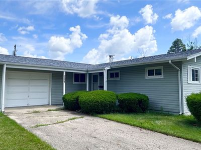 723 Kenton Dr, Charleston, IL, 61920