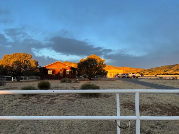 161 Lambert Hills Blvd, Cimarron, NM 87714