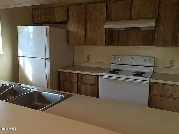 3rd image of 4451 Barna Ave