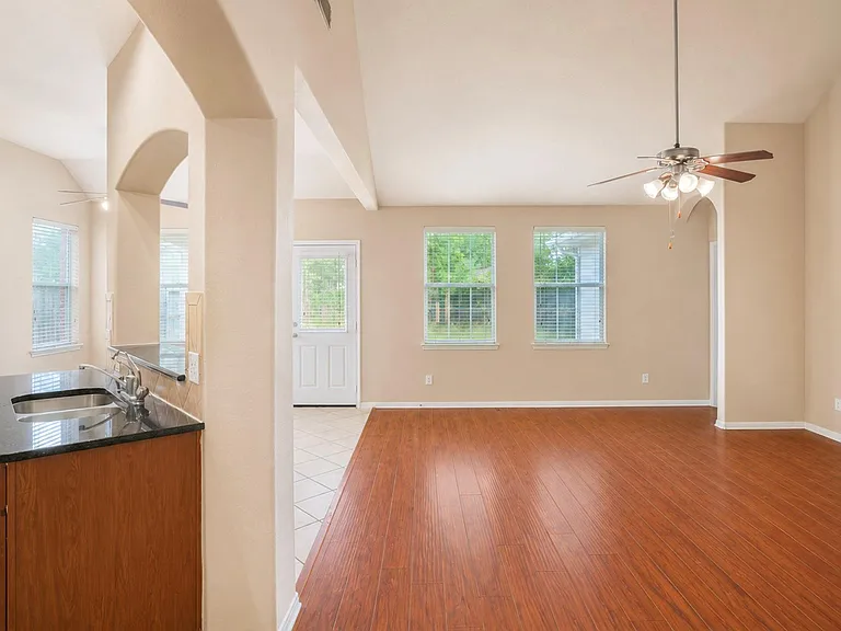 5219 Heatherdawn Ct — Photo 9