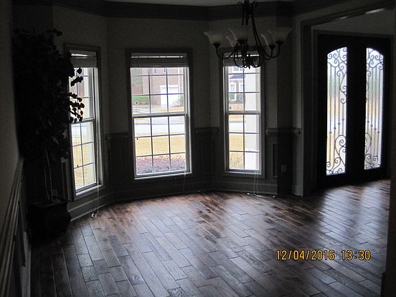 5th image of 3709 Grand Prix Dr