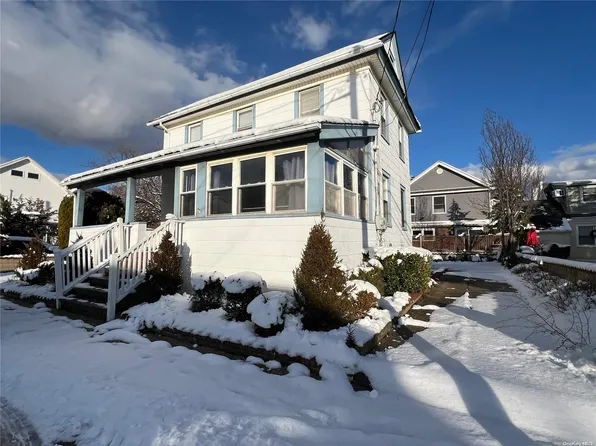 76 Hewlett Avenue, Point Lookout, NY 11569