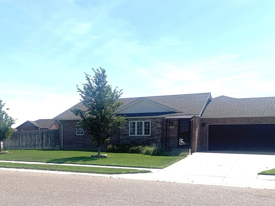 1st image of 2360 Glenwood Dr
