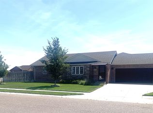 2360 Glenwood Dr, Garden City, KS 67846