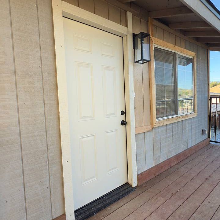 1st image of 176 Pomegranate St