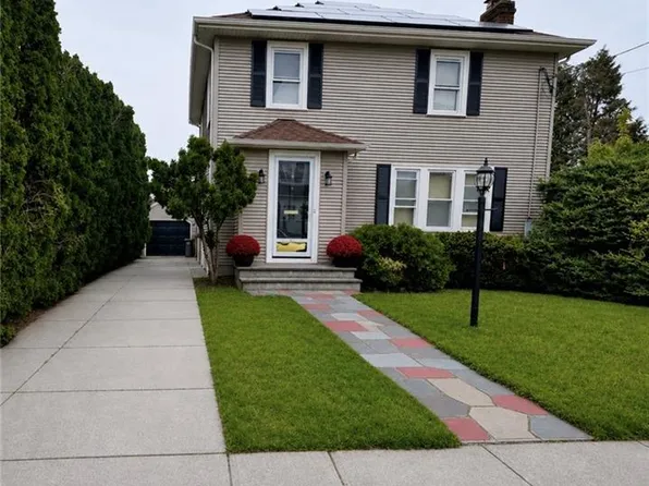 235 Beckwith St, Cranston, RI 02910