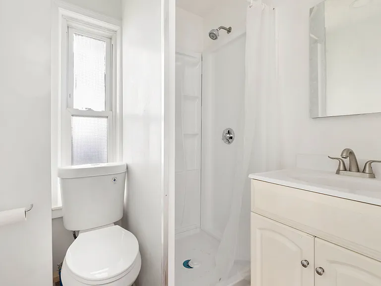 10 Ashland St #1 — Photo 9