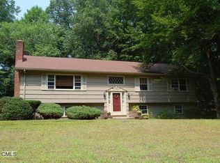 28 Little Fox Run, Shelton, CT 06484
