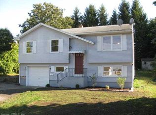 81 S 4th Ave, Taftville, CT 06380