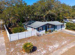 2056 Red Cedar Ln E, Clearwater, FL 33763