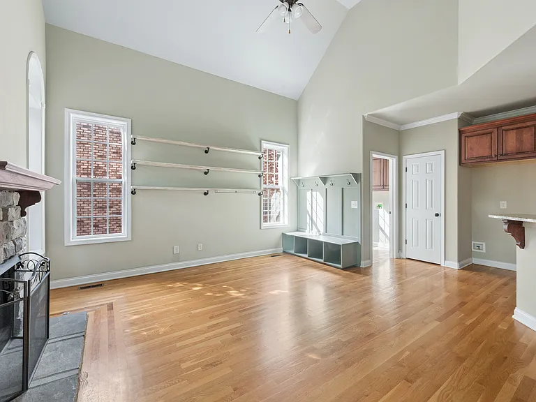 4029 Fremantle Cir — Photo 22