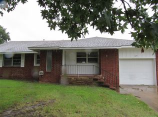 125 Greenbrier Cir, Mannford, OK 74044