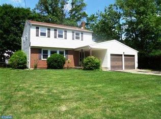 211 Rabbit Run Rd, Cherry Hill, NJ 08003