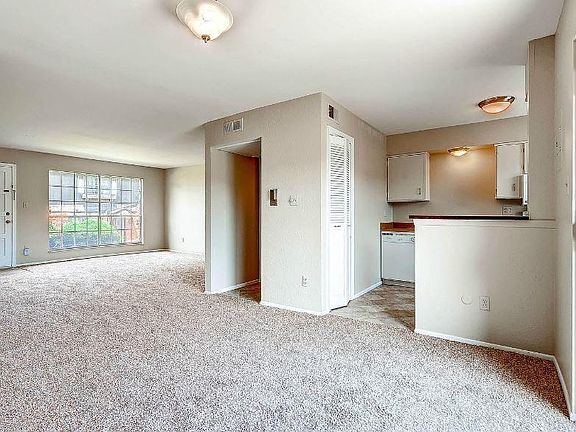 3rd image of 3825 S Monaco Street Pkwy APT 127