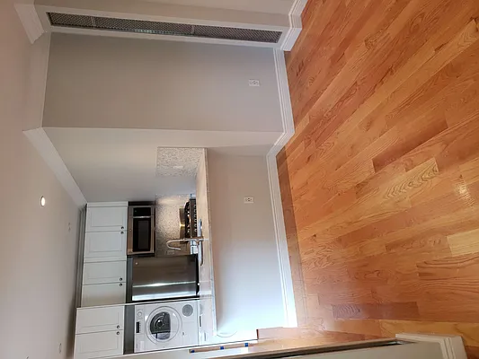 Rented by OGI Management | media 8