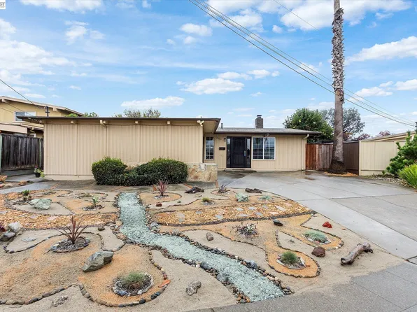 24765 Pear St, Hayward, CA 94545