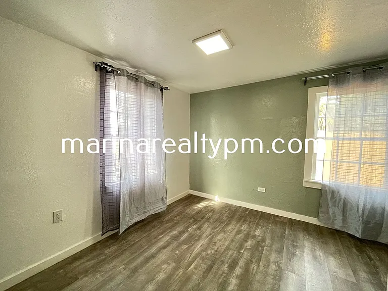 426 Springs Rd — Photo 9