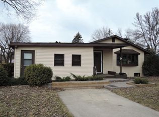 1056 Lincoln Ave S, Owatonna, MN 55060