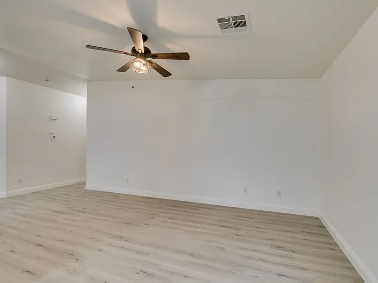 437 Palegold St — Photo 21