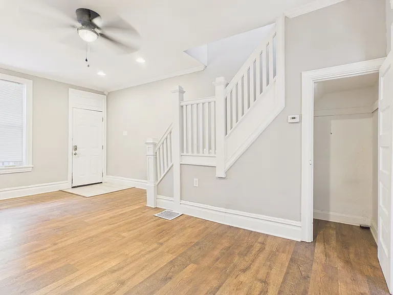 2163 Logan St — Photo 11
