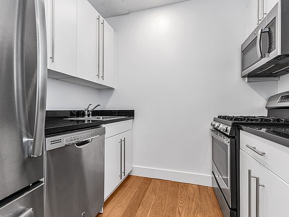 4th image of 50 Murray St APT 524