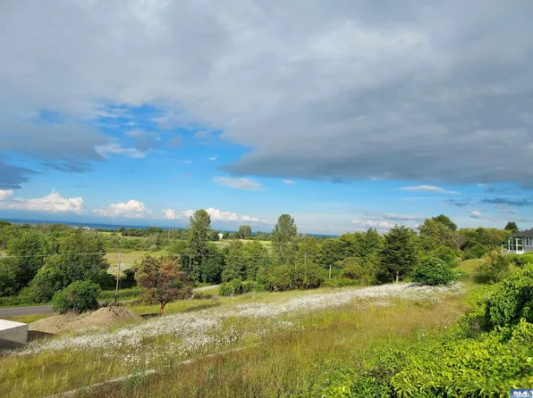 9999 Moonlight Dr #43, Sequim, WA 98382