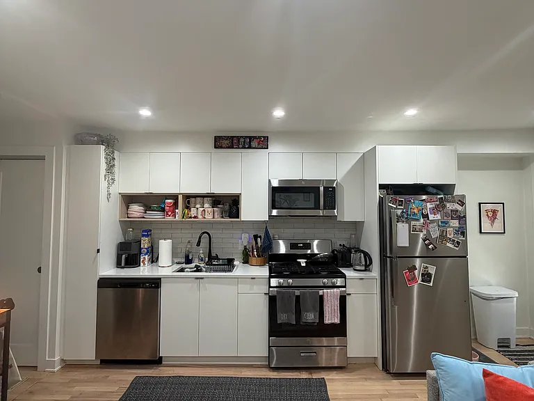 1756 W Rosehill Dr #1C — Photo 5