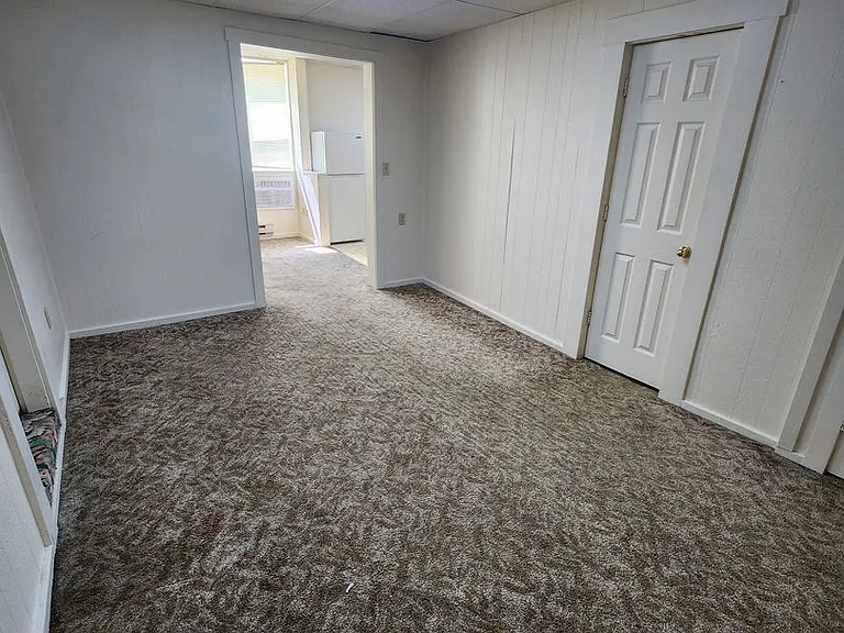 623 Jefferson Ave — Photo 3