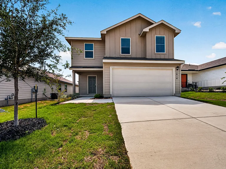 1616 House Finch Dr — Photo 2