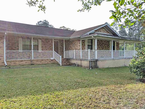 2nd image of 3193 Lake Suzanne Dr