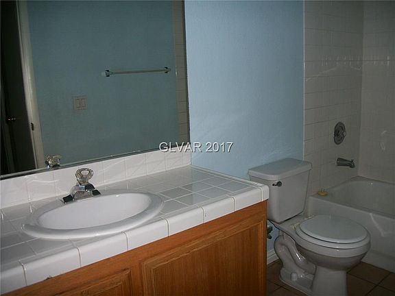 5th image of 2110 N Los Feliz St #1016