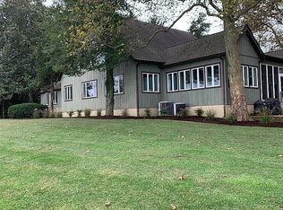 2010 Horns Point Rd, Cambridge, MD 21613