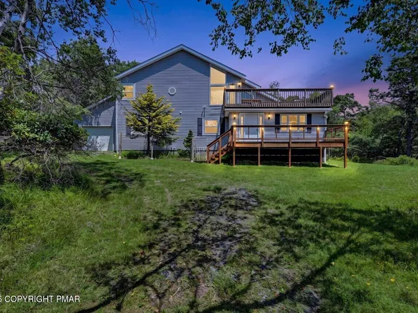 114 Claremont Dr, Albrightsville, PA 18210