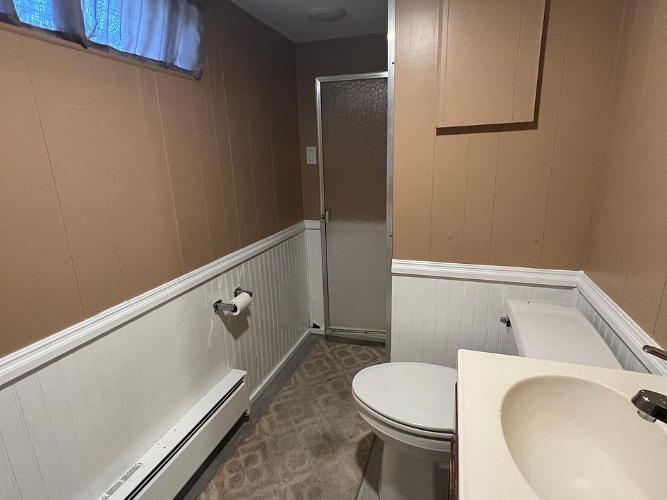 2nd image of 2213 Orchard Rd #8
