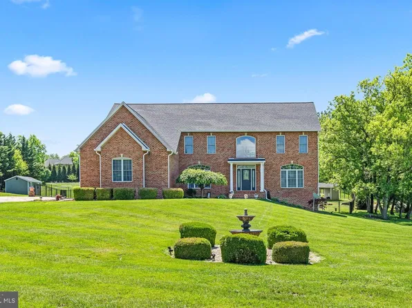 12719 Ailanthus Dr, Hagerstown, MD 21742