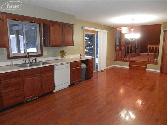 5th image of 1505 Harwood Dr