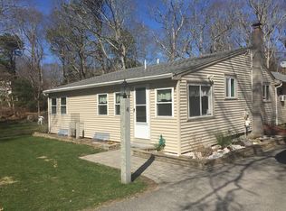 4 Pond View Cir, Plymouth, MA 02360