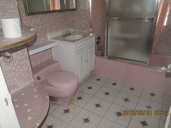 5th image of 8619 S Essex Ave