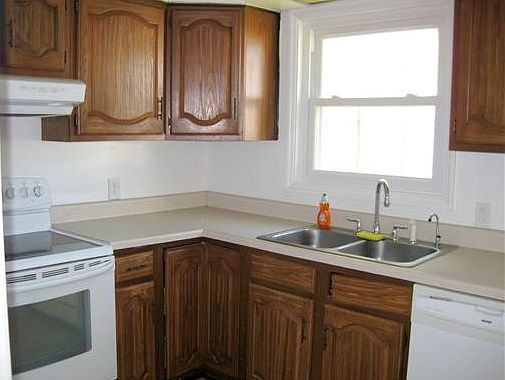 4th image of 209 River Oaks Dr