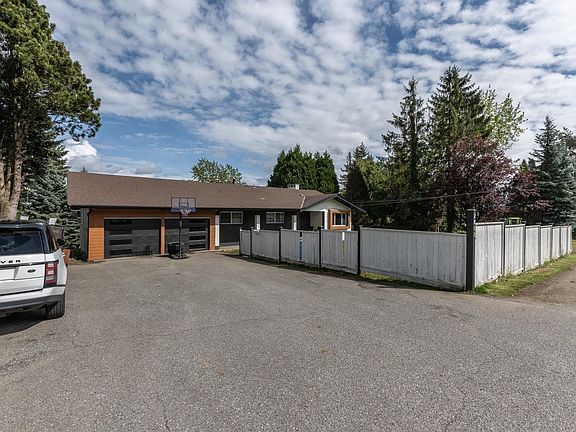 2nd image of 2802 Upland Cres