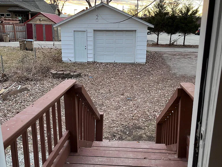 2118 Clay St — Photo 3